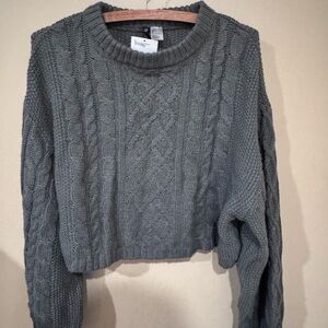 Women’s Gray Knit Sweater-Lg